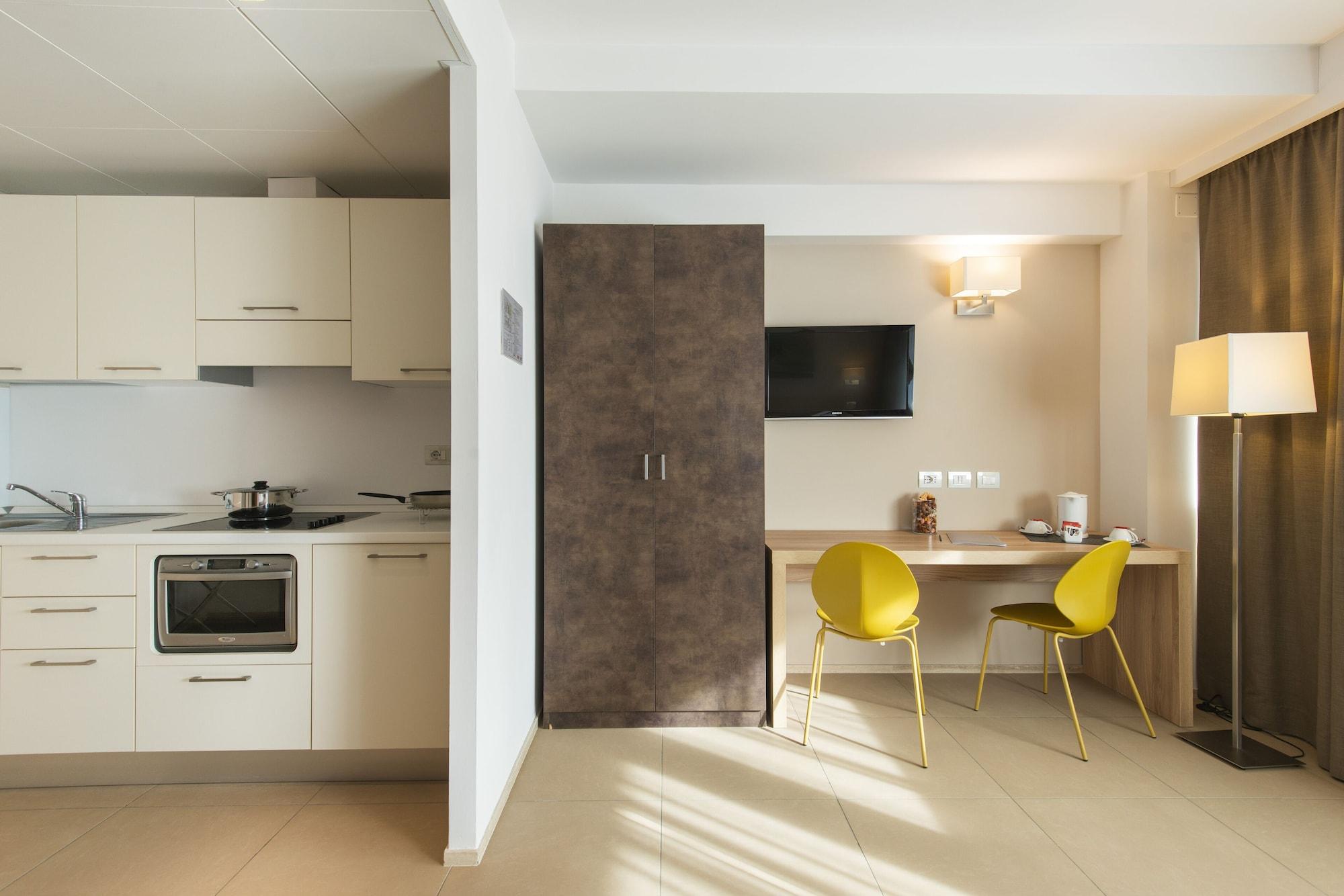 Hotel Dimorae Rooms And Suites - Apartments Civitanova Marche Exterior photo